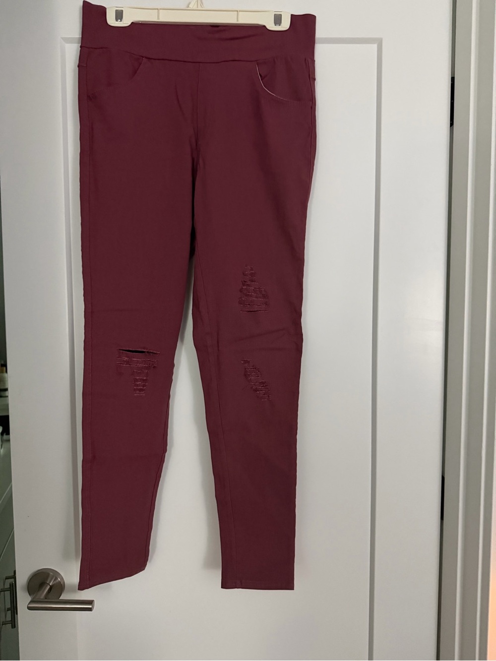 Agnes & Dora Burgundy Stretch Distressed Jeggings